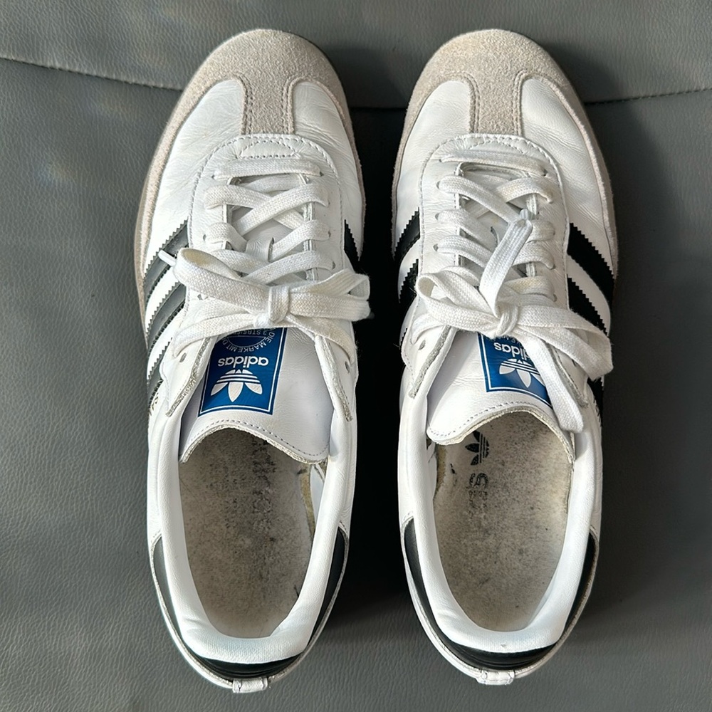 adidas Originals Men’s 8.5 Samba/ Women’s 10